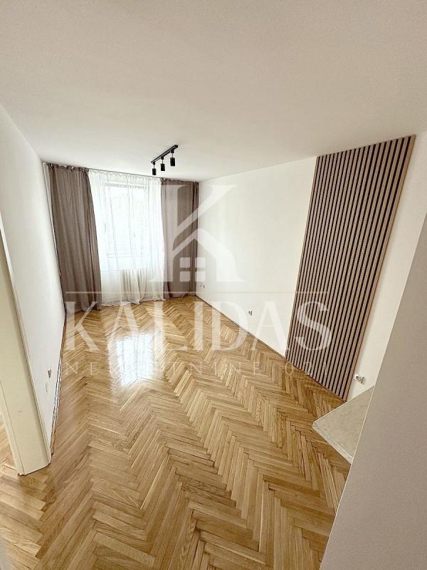 Glavna slika -Stan,NOVI SAD,BULEVAR,kv: 35, € 123600, ID: 1009035