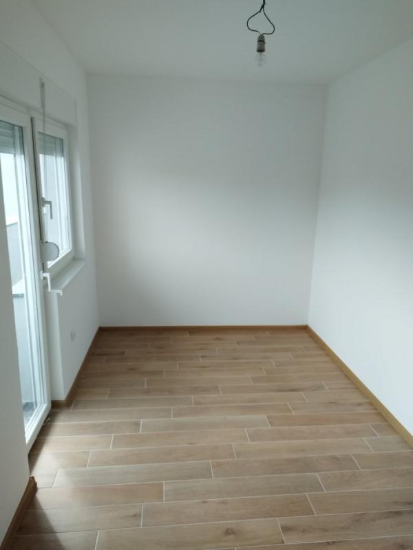 Slika 7 - Stan,NOVI SAD,VETERNIK,kv: 142.00, € 278000, ID: 1058844