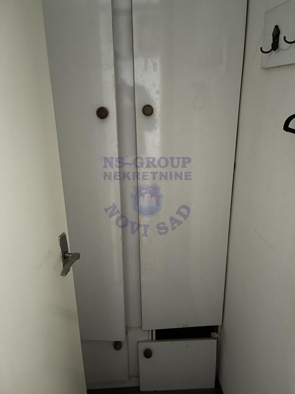 Slika 7 - Jednosoban, 39m2, Liman 3 Novi Sad, sa terasom, ima lift