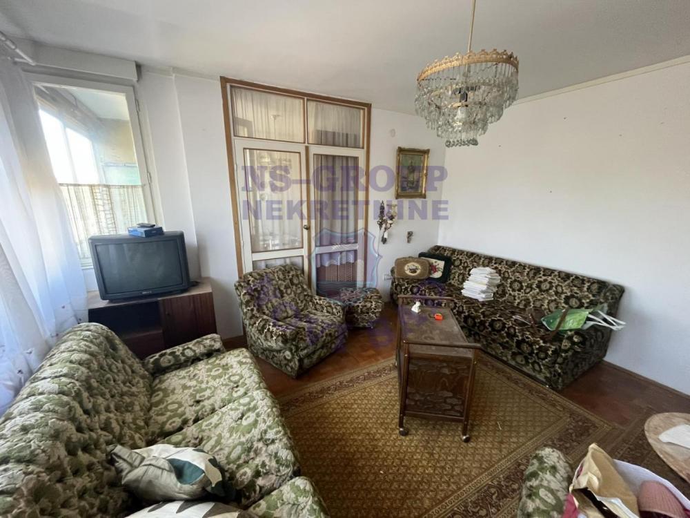 Slika 2 - Jednosoban, 39m2, Liman 3 Novi Sad, sa terasom, ima lift