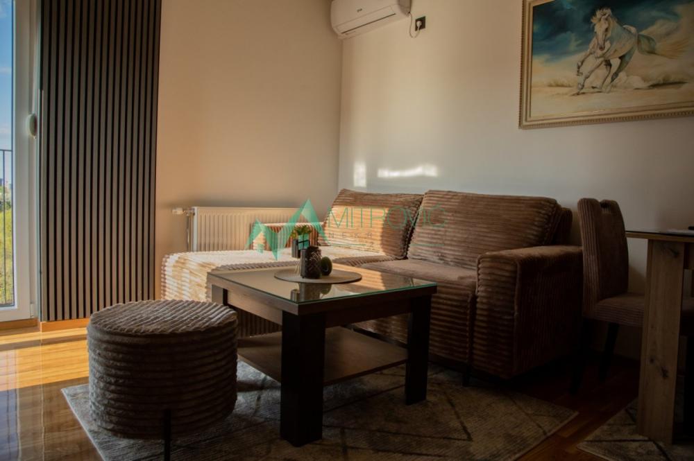 Slika 1 - SAJAM – MODERAN DVOSOBAN STAN 42 m² | KOMPLETNO NAMEŠTEN | (ID:1004766) 