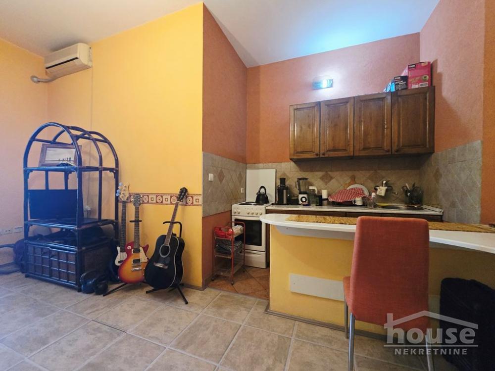 Slika 3 - Stan,NOVI SAD,CENTAR,kv: 30.00, € 130000, ID: 1062121