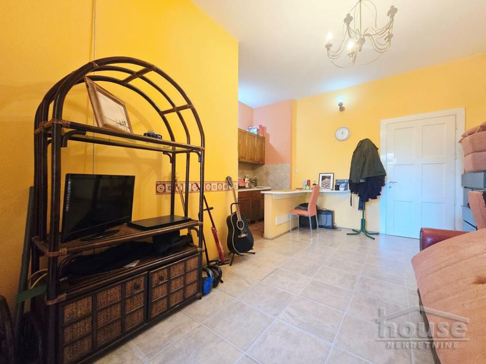 Slika 1 - Stan,NOVI SAD,CENTAR,kv: 30.00, € 130000, ID: 1062121