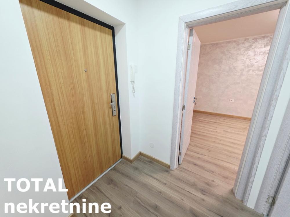Slika 7 - Stan,NOVI SAD,BULEVAR,kv: 33.00, € 125000, ID: 1103173