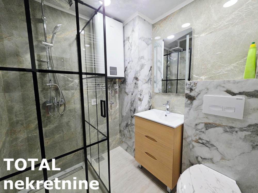 Slika 6 - Stan,NOVI SAD,BULEVAR,kv: 33.00, € 125000, ID: 1103173