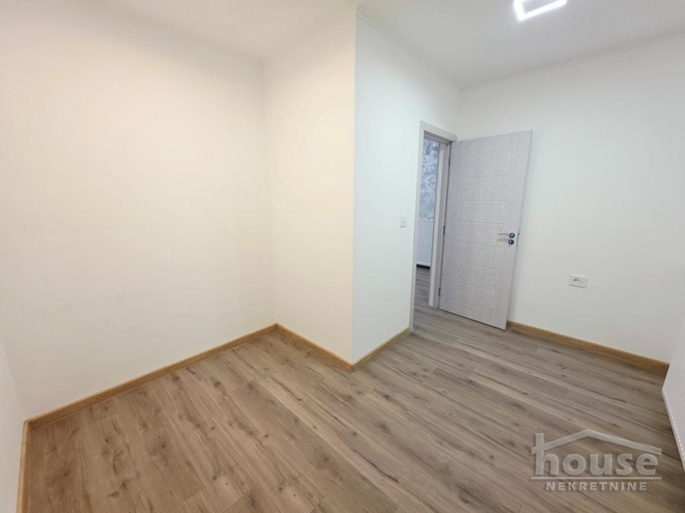 Slika 5 - Stan,NOVI SAD,BULEVAR,kv: 33.00, € 125000, ID: 1066327