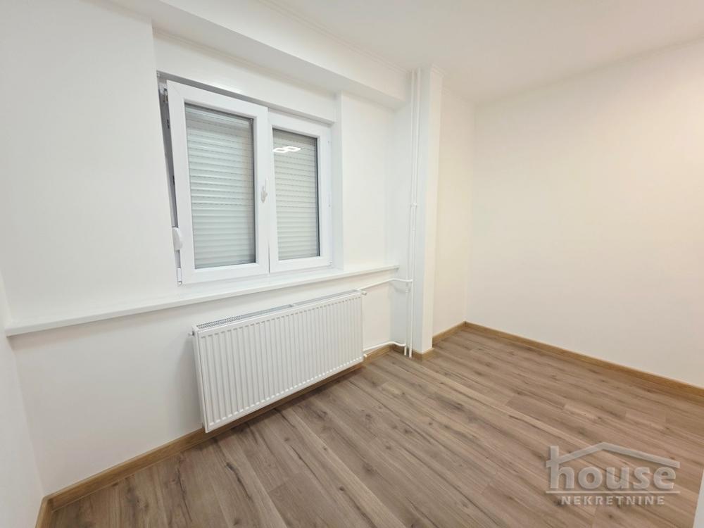 Slika 4 - Stan,NOVI SAD,BULEVAR,kv: 33.00, € 125000, ID: 1066327