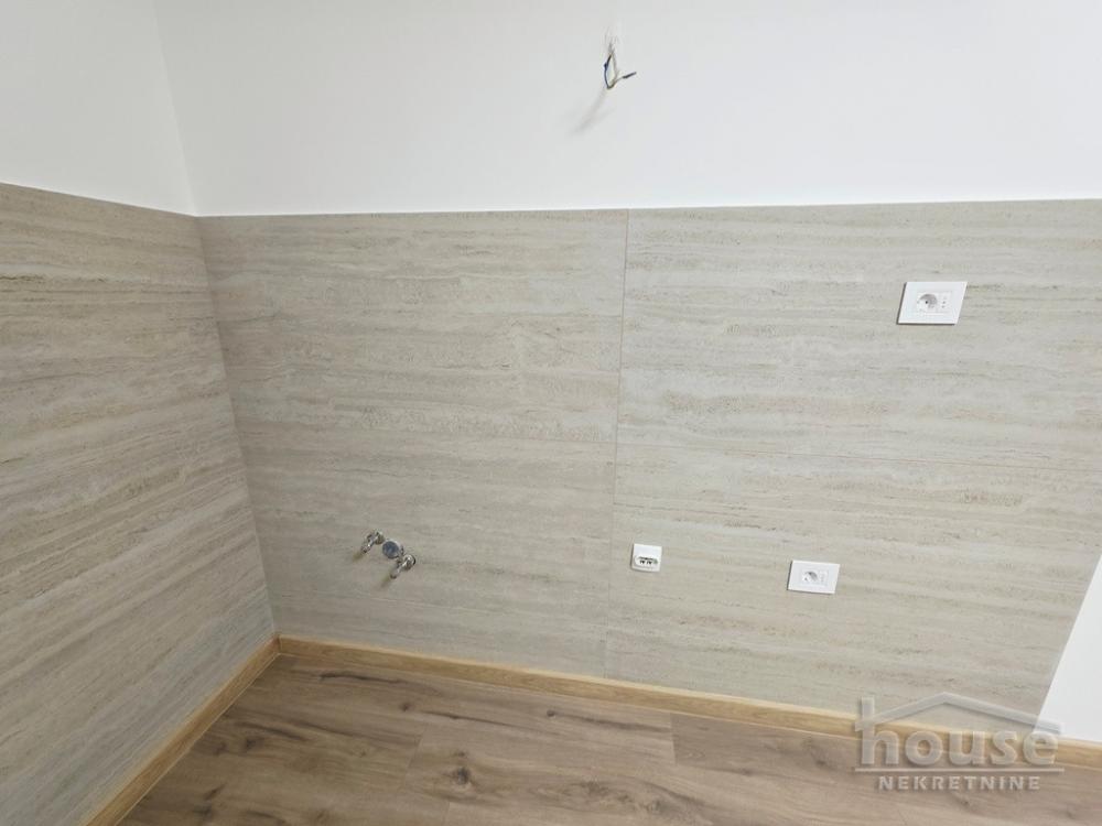 Slika 3 - Stan,NOVI SAD,BULEVAR,kv: 33.00, € 125000, ID: 1066327