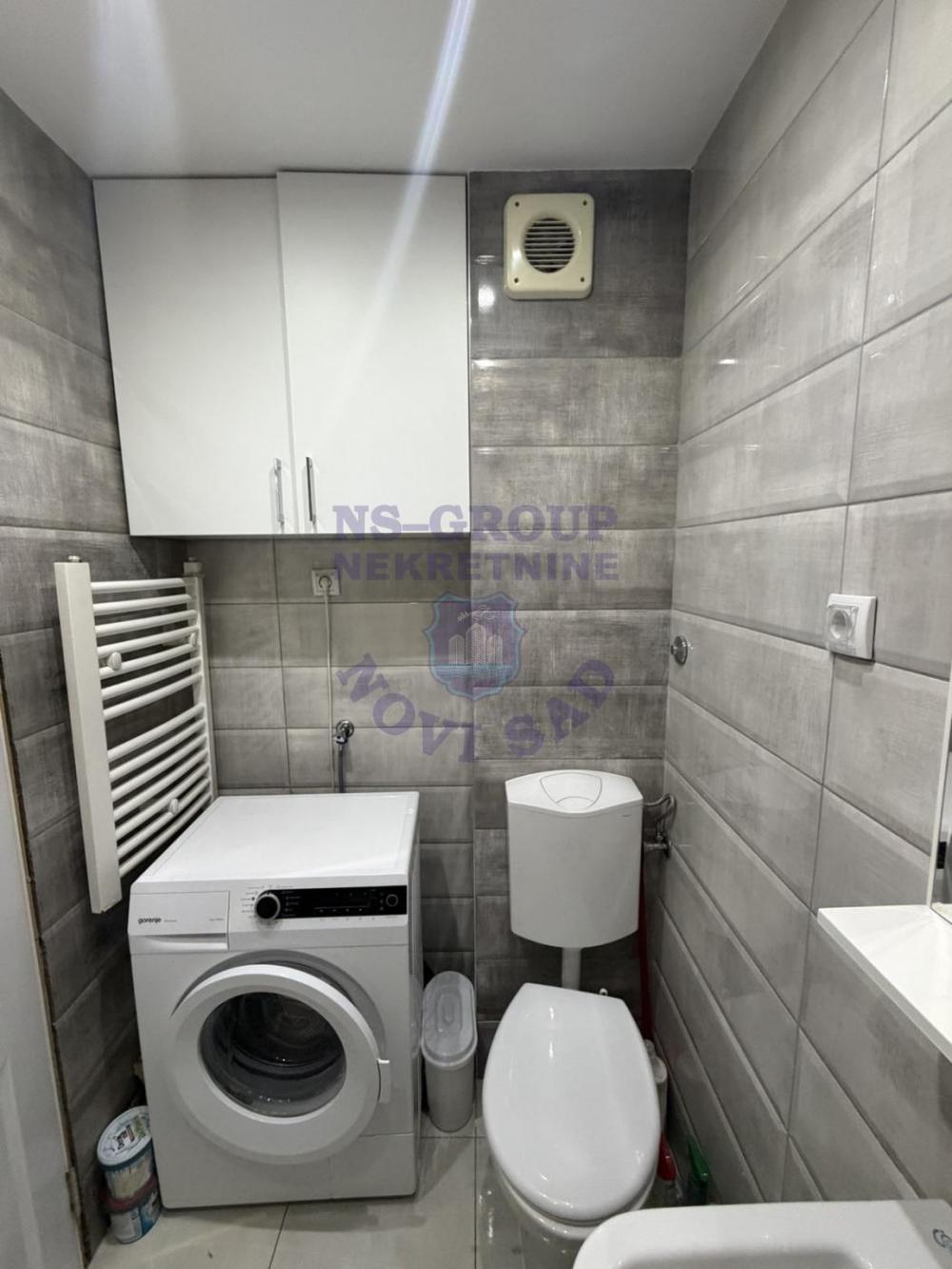 Slika 1 - Dvosoban, 39m2, Nova Detelinara Novi Sad, sa terasom, ima lift