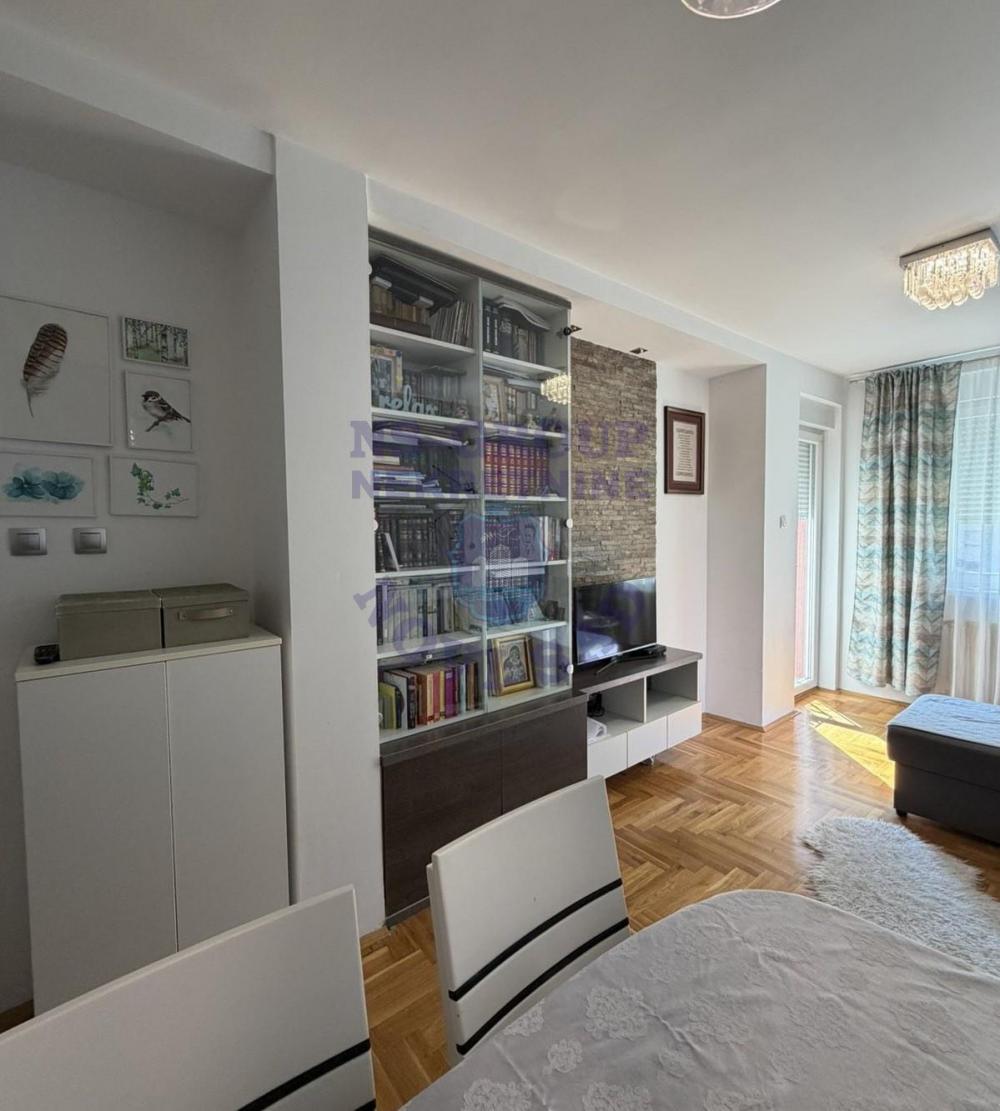 Slika 7 - Dvosoban, 39m2, Nova Detelinara Novi Sad, sa terasom, ima lift