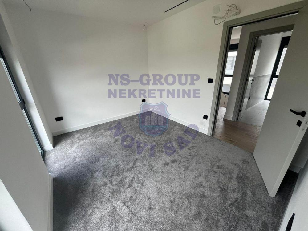 Slika 8 - Petosoban, 201m2, Telep Novi Sad, sa terasom, ima lift