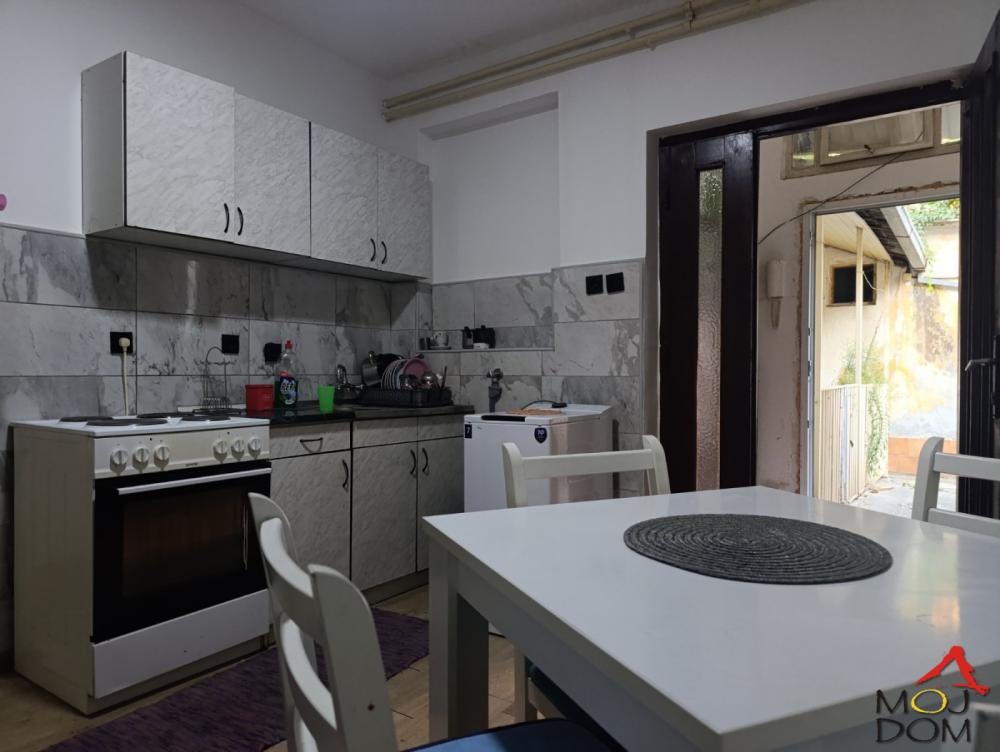 Slika 4 - Stan,NOVI SAD,CENTAR,kv: 40, € 90650, ID: 1032903