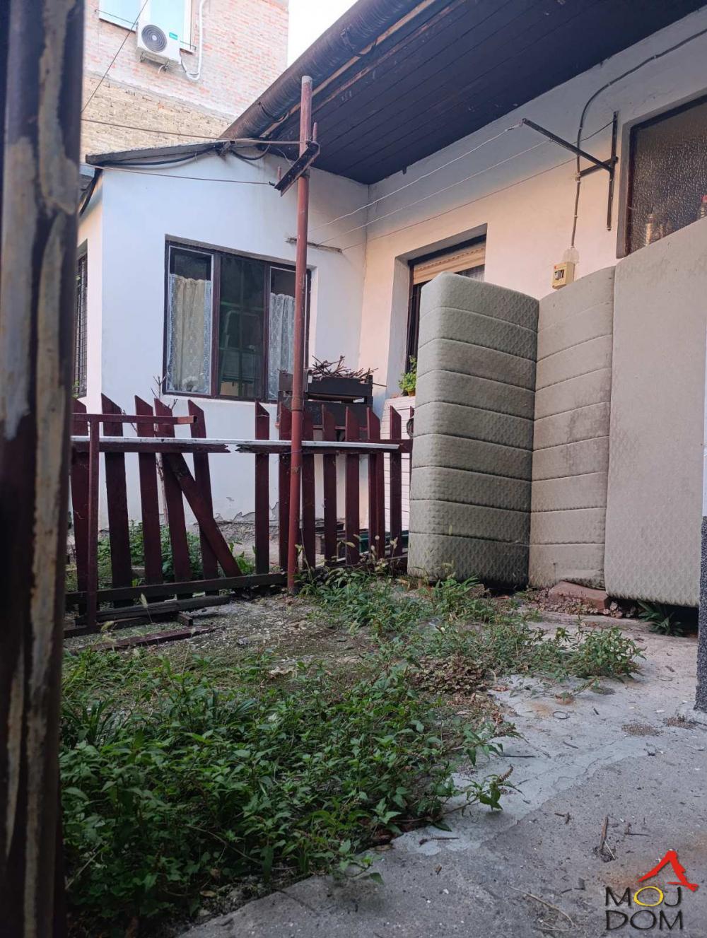 Slika 11 - Stan,NOVI SAD,CENTAR,kv: 40, € 90650, ID: 1032903