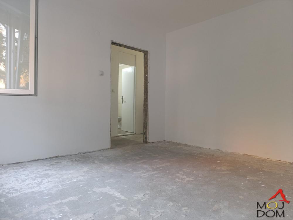Slika 7 - Stan,NOVI SAD,AVIJACIJA,kv: 74, € 182900, ID: 1032897