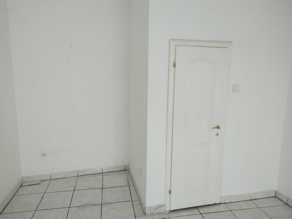 Slika 7 - Stan,NOVI SAD,CENTAR,kv: 20.00, € 52800, ID: 1058050