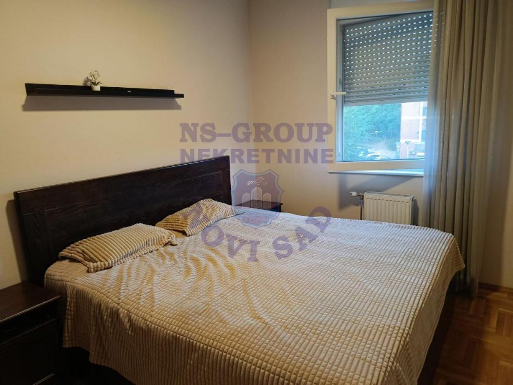 Slika 6 - Četvorosoban, 93m2, Bulevar patrijarha Pavla (Somborski bulevar) Novi Sad, sa terasom, ima lift