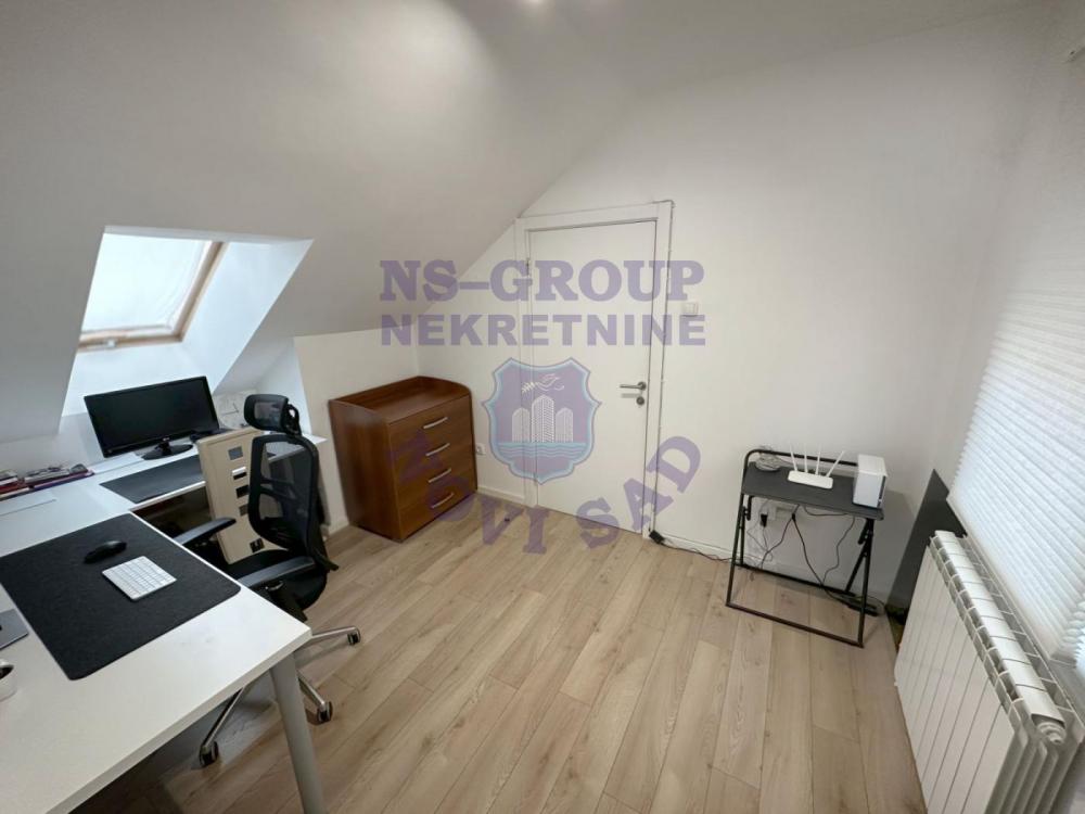 Slika 3 - Trosoban, 68m2, Bulevar oslobođenja Novi Sad, sa terasom, ima lift