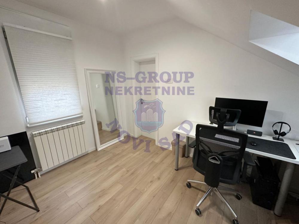 Slika 4 - Trosoban, 68m2, Bulevar oslobođenja Novi Sad, sa terasom, ima lift