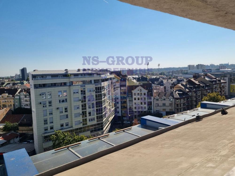 Slika 6 - Jednoiposoban, 29m2, Bulevar oslobođenja Novi Sad, sa terasom, ima lift