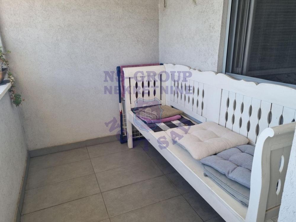 Slika 7 - Jednoiposoban, 29m2, Bulevar oslobođenja Novi Sad, sa terasom, ima lift