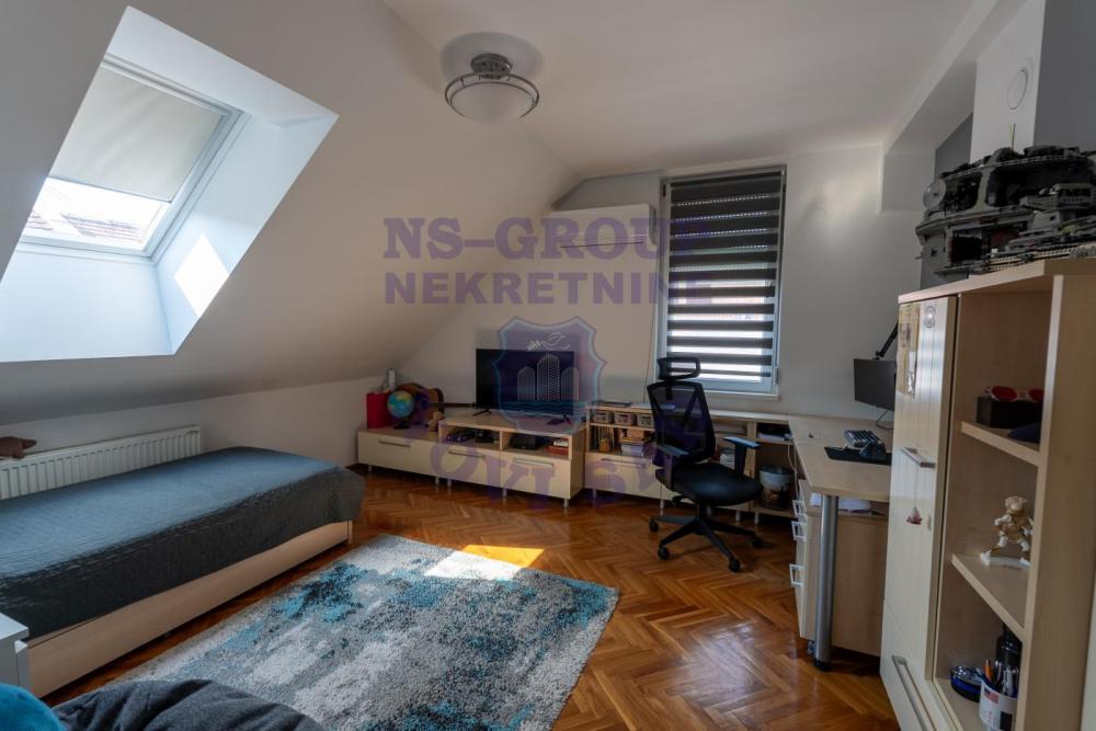 Slika 7 - Petosoban, 136m2, Grbavica Novi Sad, sa terasom, ima lift