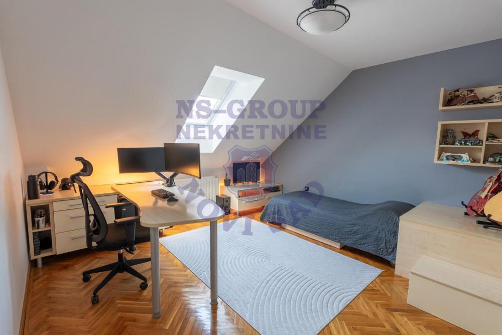 Slika 8 - Petosoban, 136m2, Grbavica Novi Sad, sa terasom, ima lift
