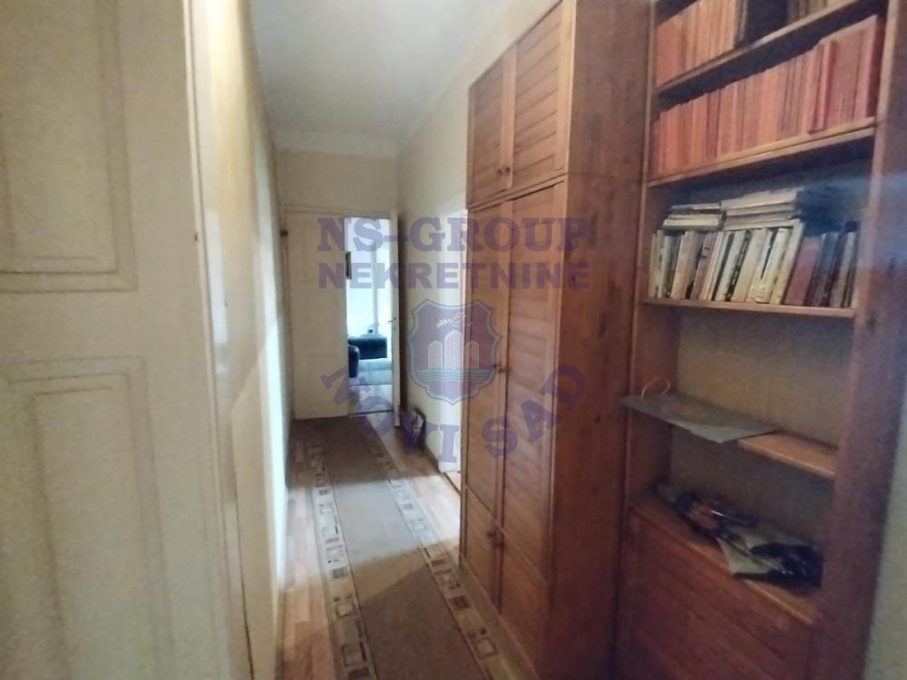 Slika 3 - Dvosoban, 68m2, Novi Sad centar Novi Sad