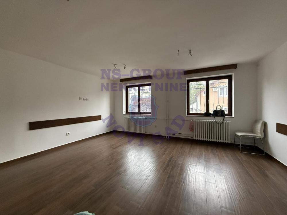 Glavna slika -Trosoban, 105m2, Bulevar patrijarha Pavla (Somborski bulevar) Novi Sad