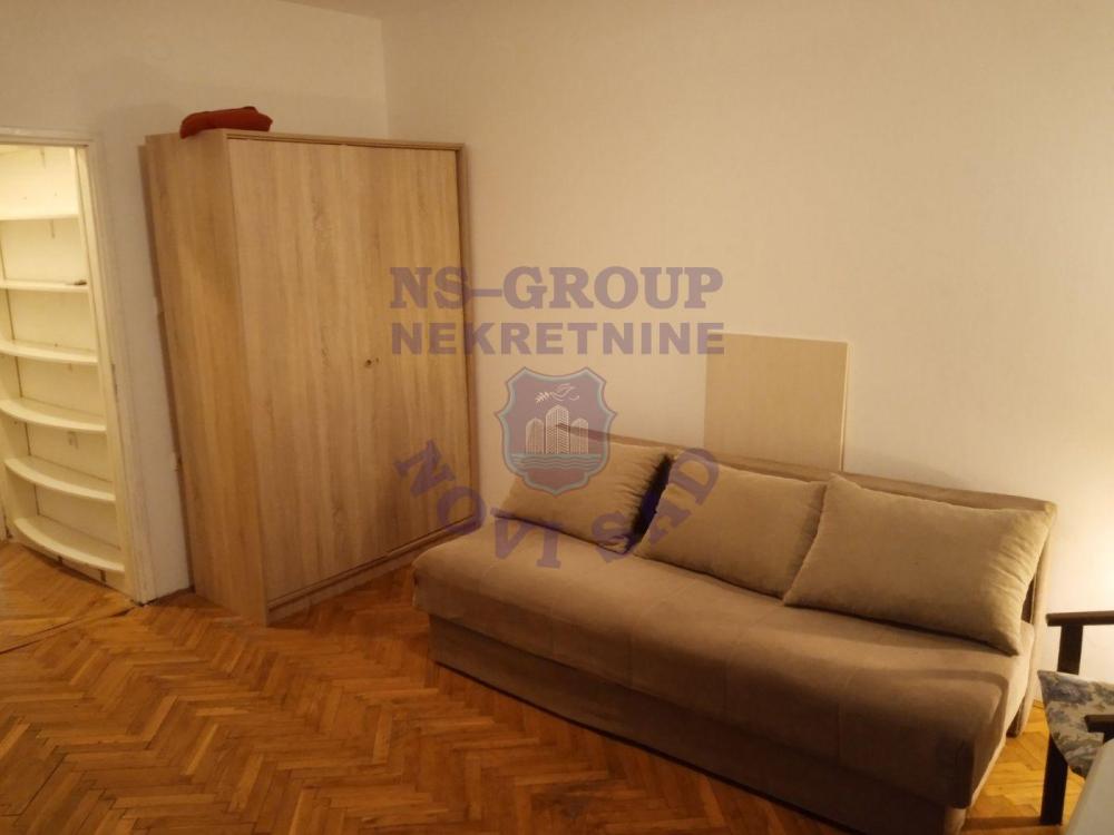 Slika 8 - Dvosoban, 50m2, Novi Sad centar Novi Sad