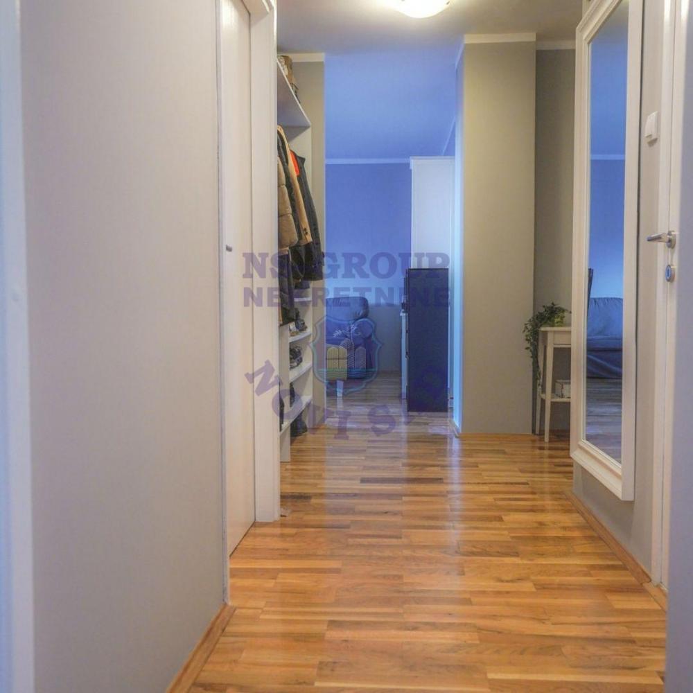 Slika 9 - Trosoban, 69m2, sa terasom, ima lift