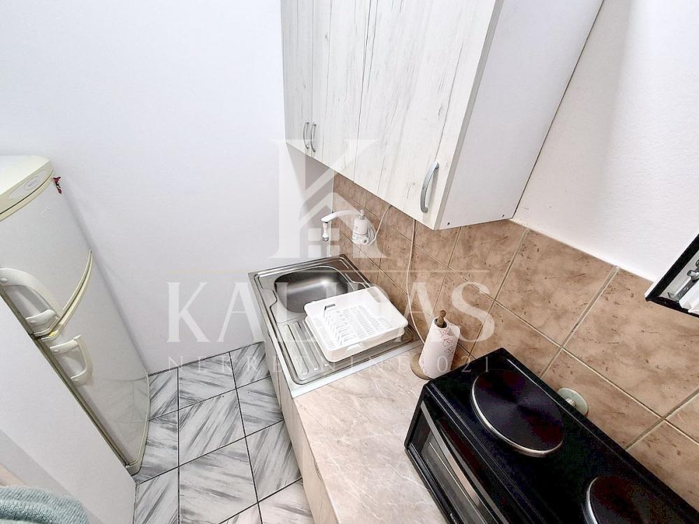Slika 3 - Stan,NOVI SAD,CENTAR,kv: 30, € 91000, ID: 1009048