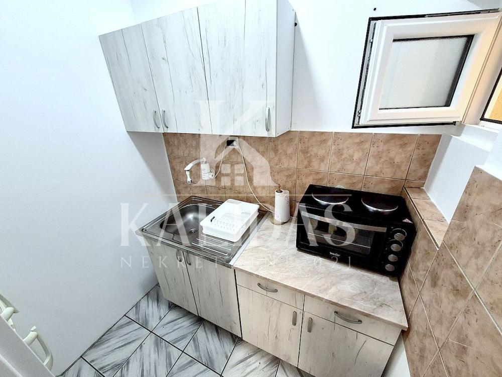 Slika 4 - Stan,NOVI SAD,CENTAR,kv: 30, € 91000, ID: 1009048