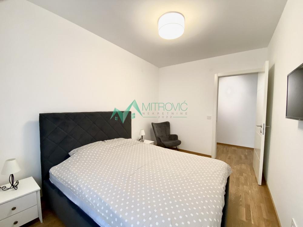 Slika 7 - Trosoban stan u centru površine 61m2. 