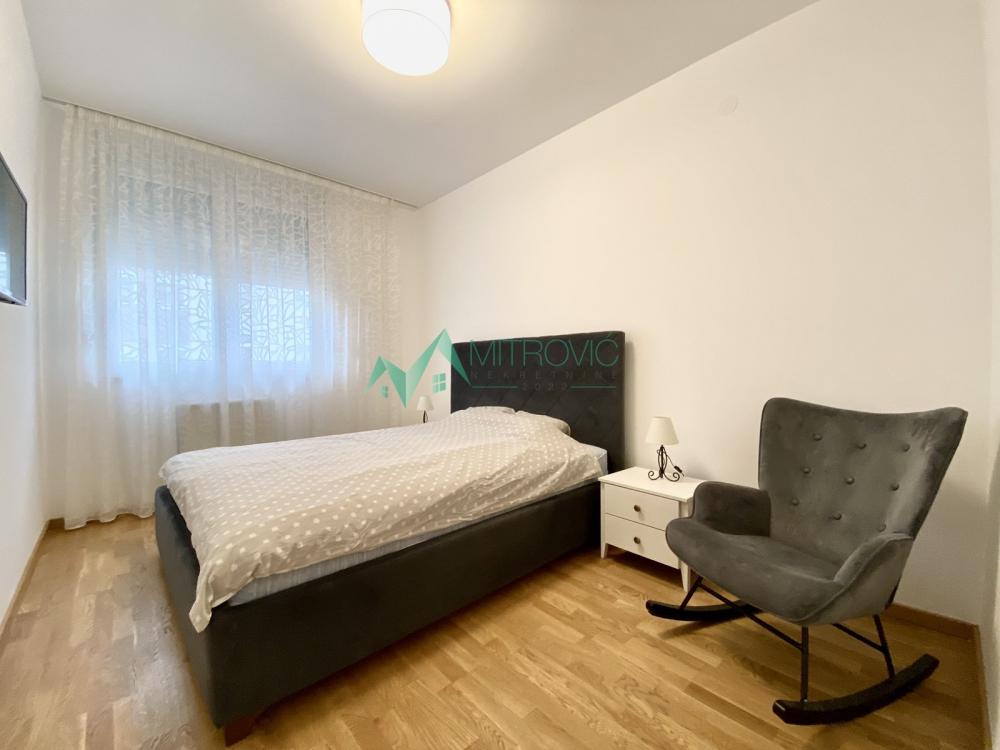 Slika 6 - Trosoban stan u centru površine 61m2. 