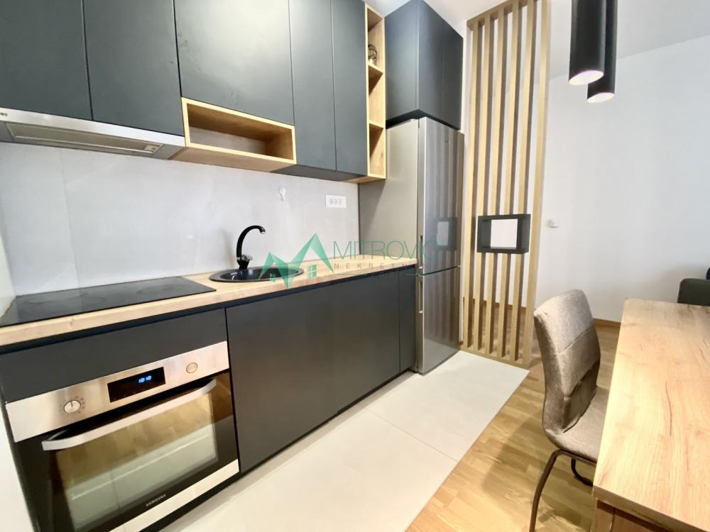 Slika 4 - Trosoban stan u centru površine 61m2. 