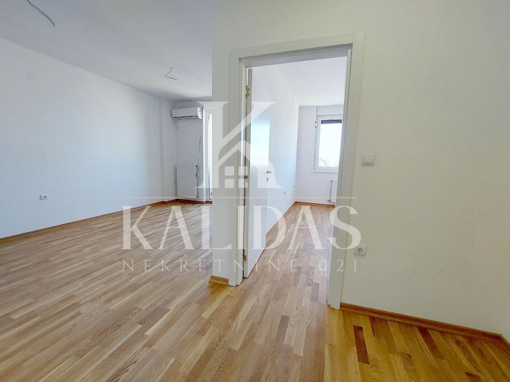 Slika 5 - Stan,NOVI SAD,TELEP,kv: 42, € 129780, ID: 1009047