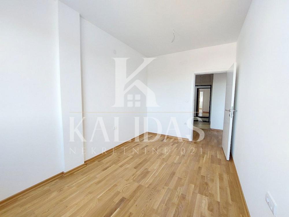 Slika 7 - Stan,NOVI SAD,TELEP,kv: 42, € 129780, ID: 1009047