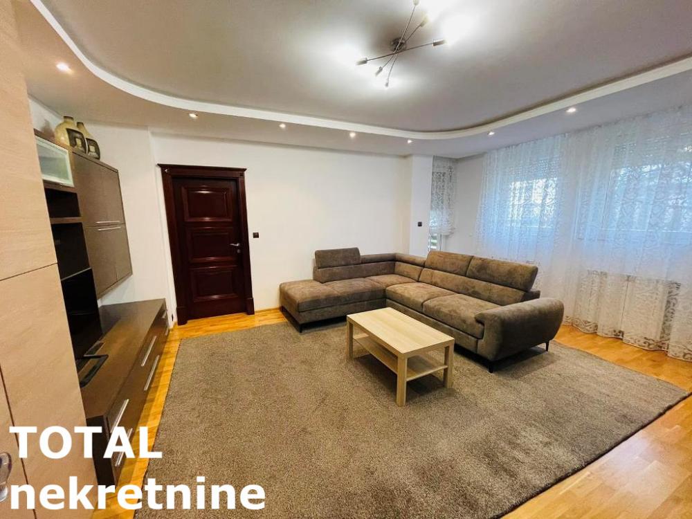 Slika 4 - Stan,NOVI SAD,LIPOV GAJ,kv: 70.00, € 170000, ID: 1103199