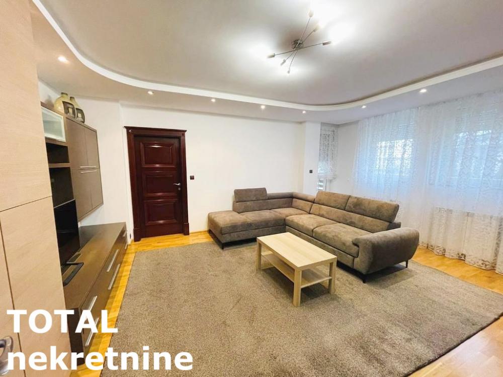 Slika 3 - Stan,NOVI SAD,LIPOV GAJ,kv: 70.00, € 170000, ID: 1103199