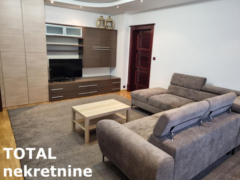 Slika 2 - Stan,NOVI SAD,LIPOV GAJ,kv: 70.00, € 170000, ID: 1103199