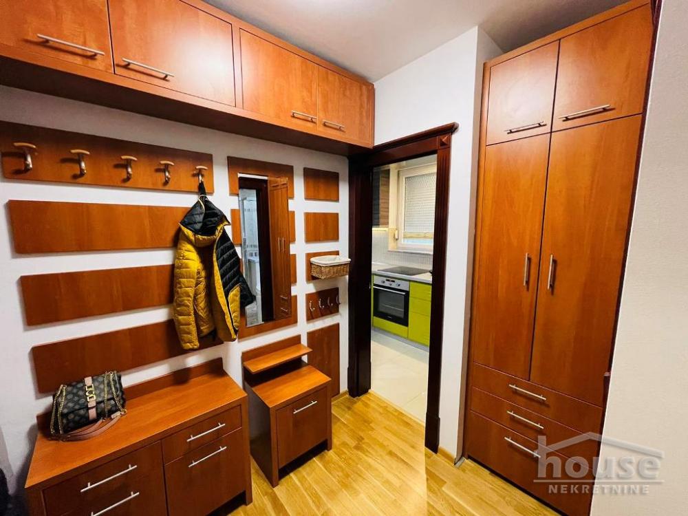 Slika 9 - Stan,NOVI SAD,LIPOV GAJ,kv: 70.00, € 170000, ID: 1066353
