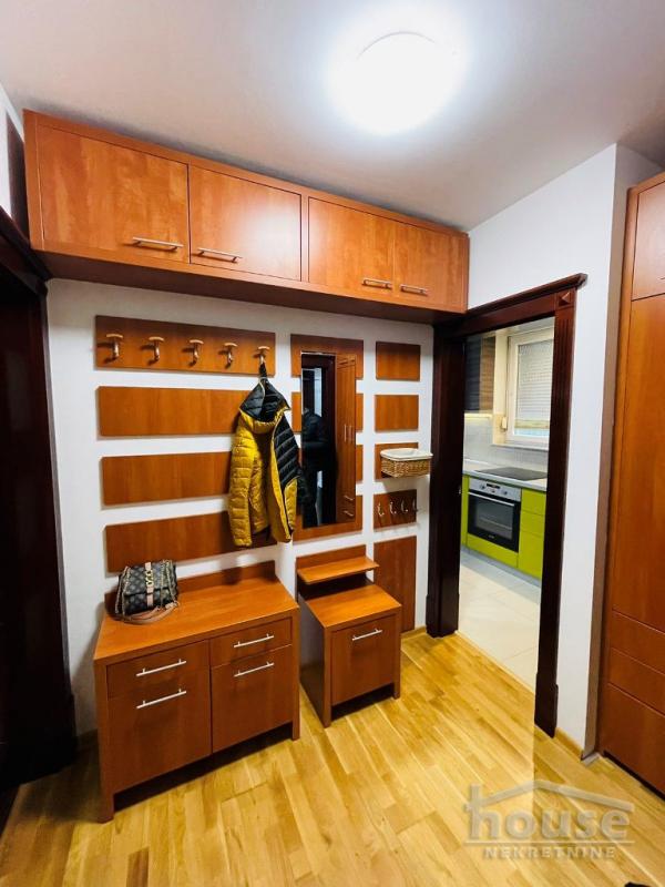 Slika 10 - Stan,NOVI SAD,LIPOV GAJ,kv: 70.00, € 170000, ID: 1066353