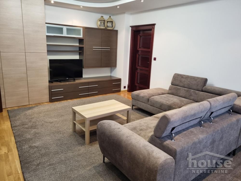 Slika 1 - Stan,NOVI SAD,LIPOV GAJ,kv: 70.00, € 170000, ID: 1066353