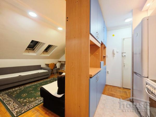 Slika 3 - Stan,NOVI SAD,CENTAR,kv: 34.00, € 105000, ID: 1066350