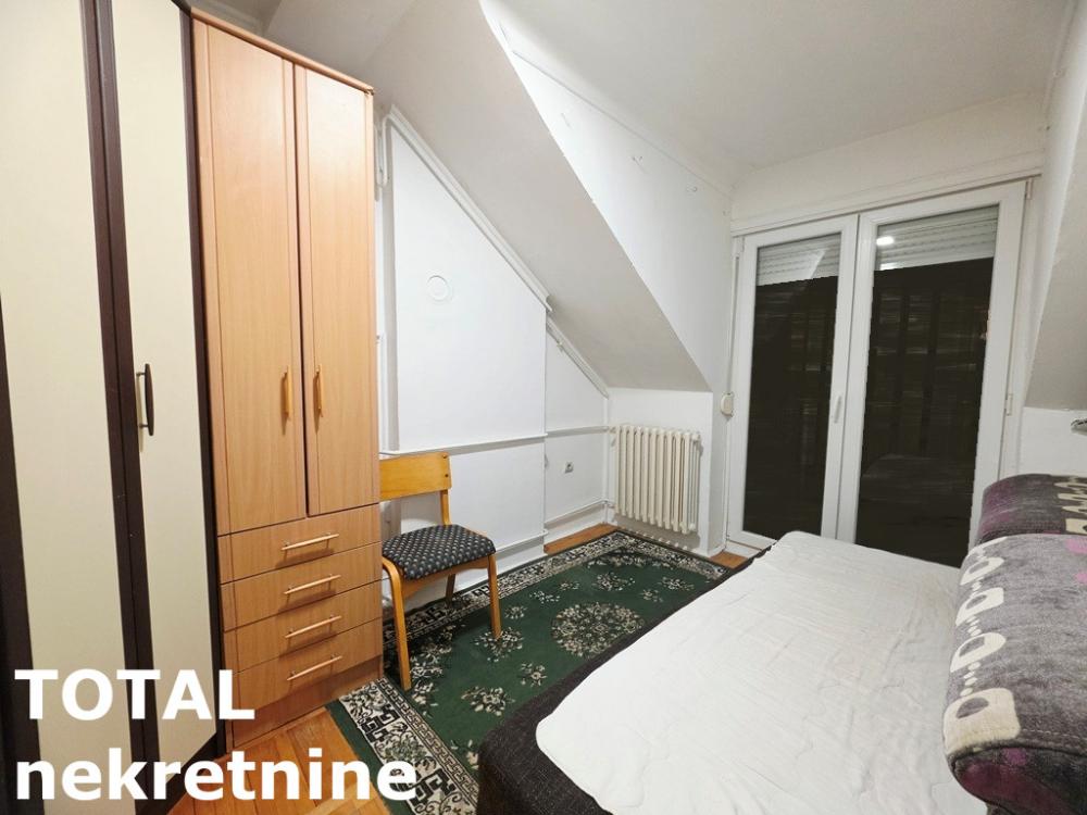 Slika 8 - Stan,NOVI SAD,CENTAR,kv: 34.00, € 105000, ID: 1103196