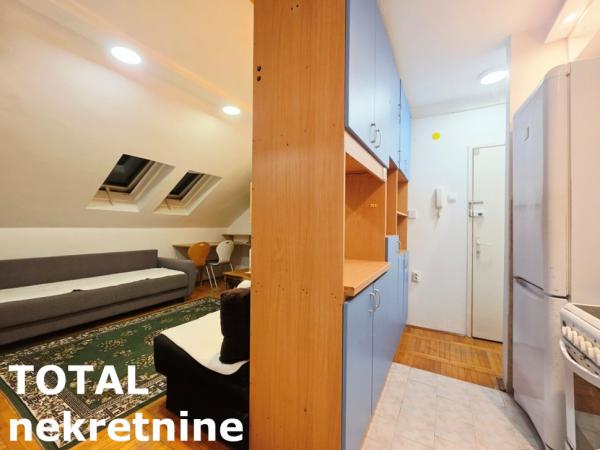 Slika 3 - Stan,NOVI SAD,CENTAR,kv: 34.00, € 105000, ID: 1103196