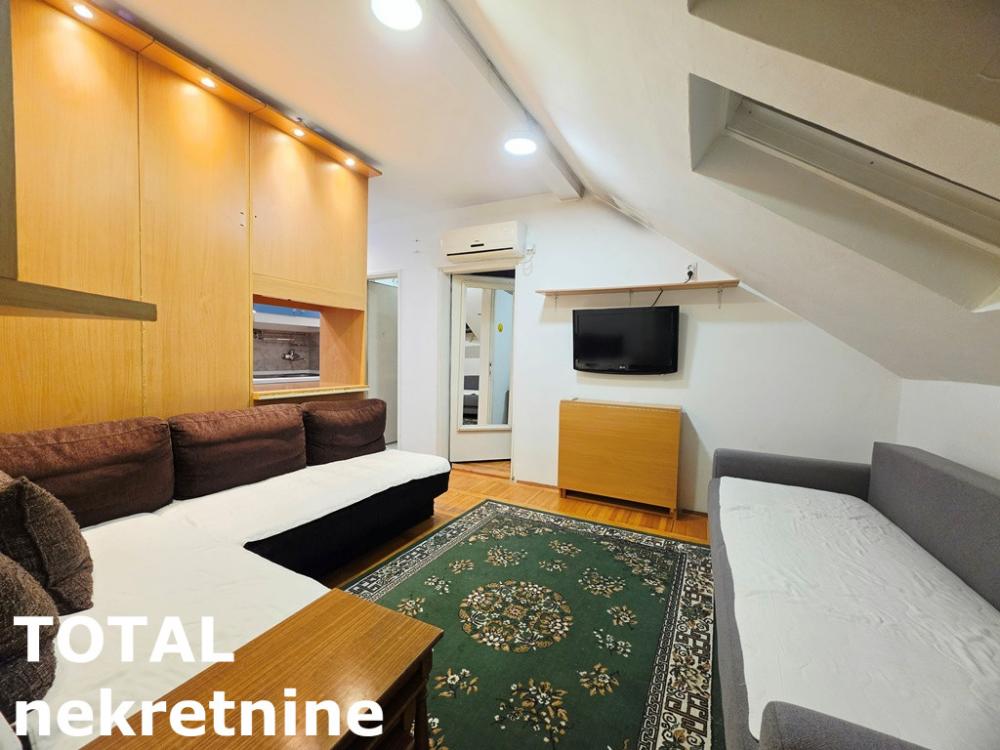 Slika 2 - Stan,NOVI SAD,CENTAR,kv: 34.00, € 105000, ID: 1103196