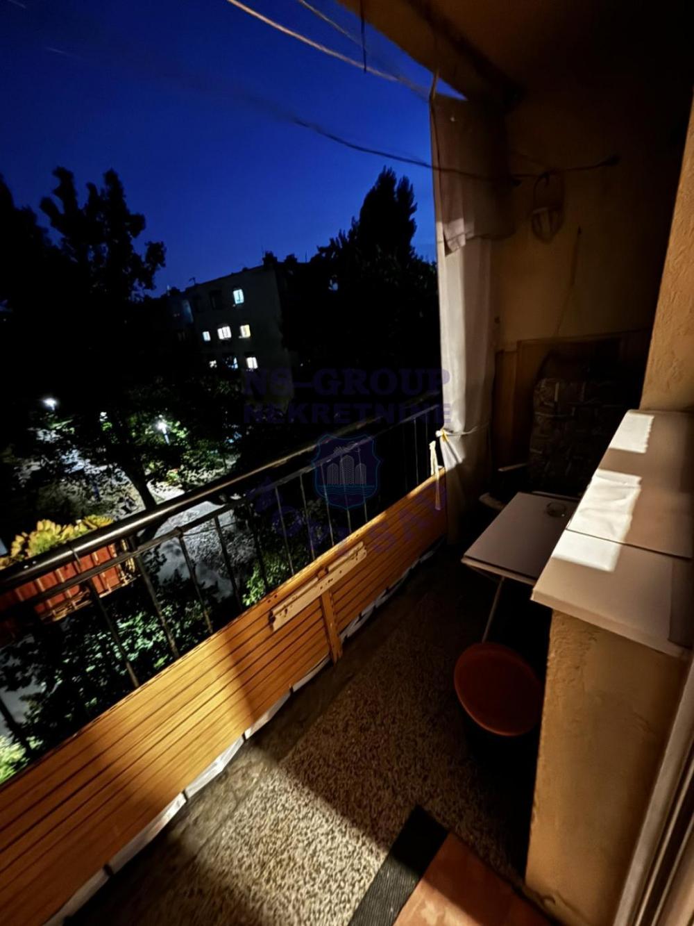 Slika 2 - Dvosoban, 53m2, Detelinara Novi Sad, sa terasom