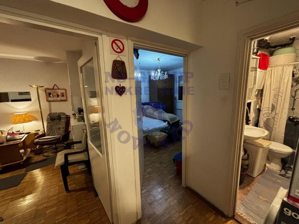 Slika 5 - Dvosoban, 53m2, Detelinara Novi Sad, sa terasom