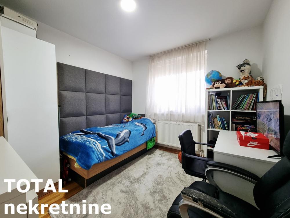 Slika 9 - Stan,NOVI SAD,ADICE,kv: 78.00, € 195000, ID: 1102062